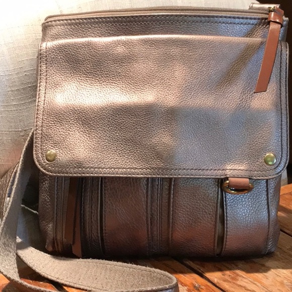 Fossil Handbags - Fossil Gold Crossbody Purse